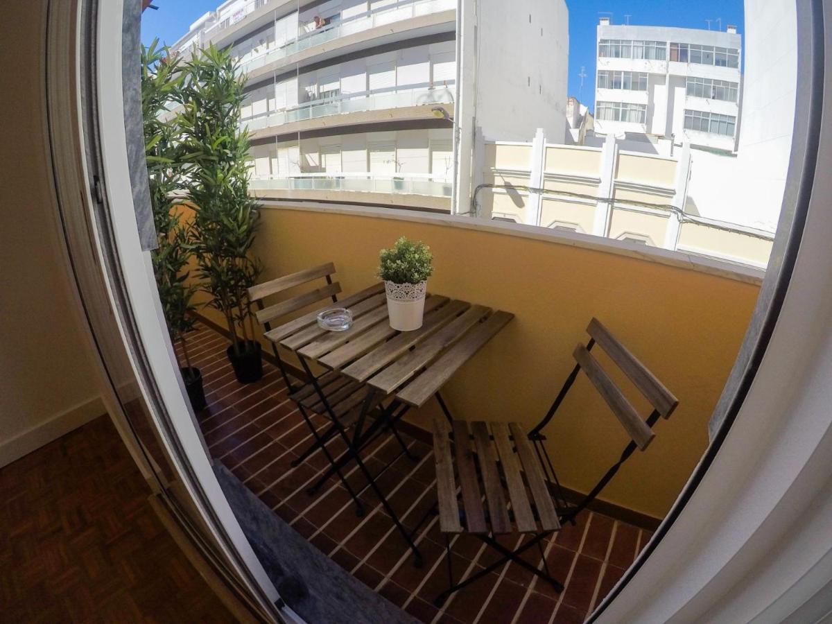 Luxury Flat In Faro Apartment Bagian luar foto